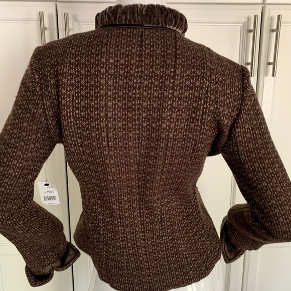 Tahari xs brown wool jacket with velvet accents - Picture 8 of 8